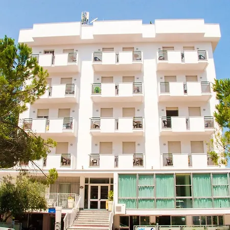 Hotel Raffaello 3*